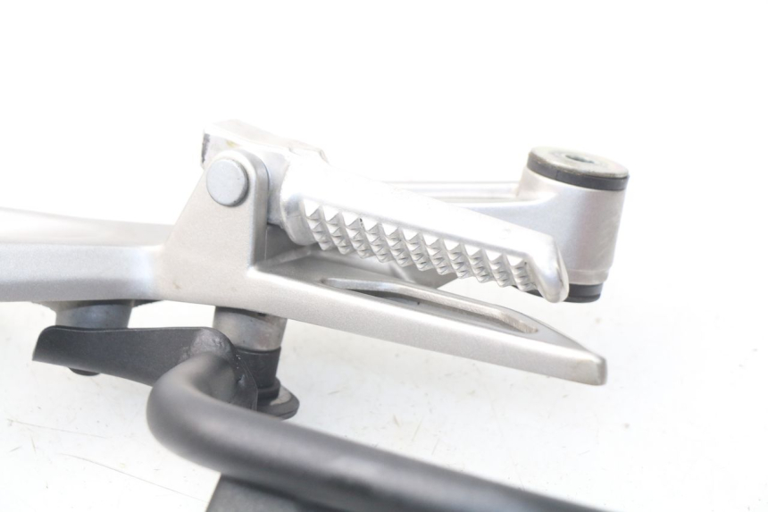 photo de REAR RIGHT FOOTREST MOUNT HONDA INTEGRA NC D 750 (2016 - 2018) - Component detail