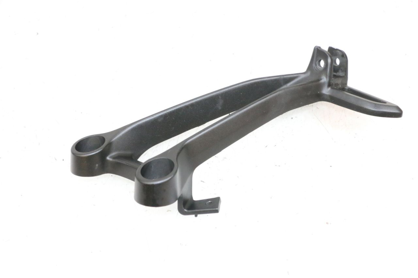 photo de REAR RIGHT FOOTREST MOUNT YAMAHA MT-07 MT07 ABS 700 (2018 - 2020) - Technical close-up