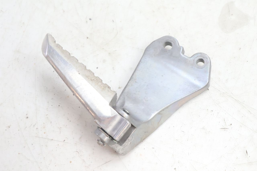photo de REAR RIGHT FOOTREST MOUNT YAMAHA N-MAX NMAX 125 (2021 - 2024) - Main view
