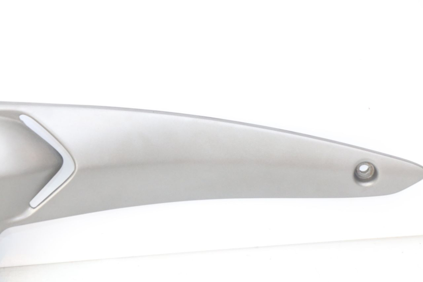 photo de RIGHT REAR FOOTREST MOUNTING PLATE GILERA NEXUS 125 (2009 - 2013) - Technical close-up