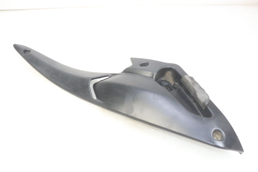 photo de RIGHT REAR FOOTREST MOUNTING PLATE GILERA NEXUS 125 (2007 - 2009) - Alternative perspective