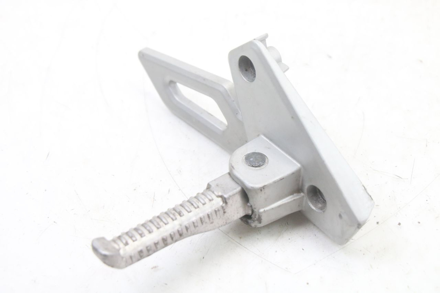 photo de REAR RIGHT FOOTREST MOUNT PEUGEOT SPEEDFIGHT 3 LC 2T 50 (2009 - 2015) - Component detail