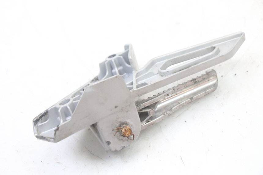 photo de REAR RIGHT FOOTREST MOUNT PEUGEOT SPEEDFIGHT 3 LC 2T 50 (2009 - 2015) - Fixing points details