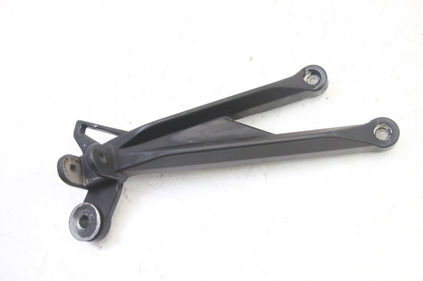 photo de REAR RIGHT FOOTREST MOUNT MAG POWER R-STREET 50 (2016 - 2025) - Main view