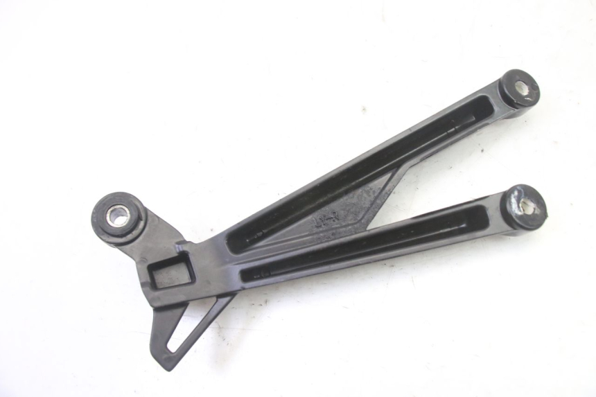 photo de REAR RIGHT FOOTREST MOUNT MAG POWER R-STREET 50 (2016 - 2025) - Technical close-up