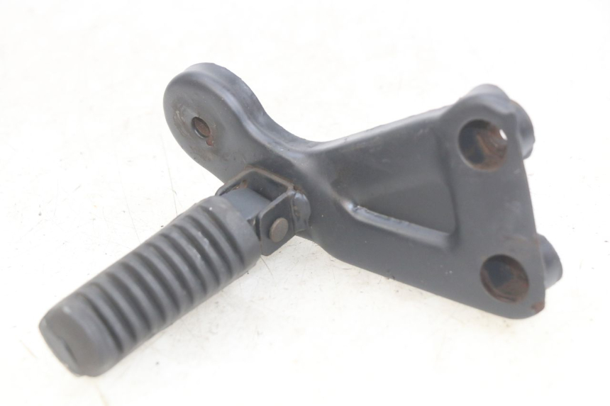 photo de RIGHT REAR FOOTREST MOUNTING PLATE YAMASAKI ROADSTER 50 (2013 - 2018) - Main view