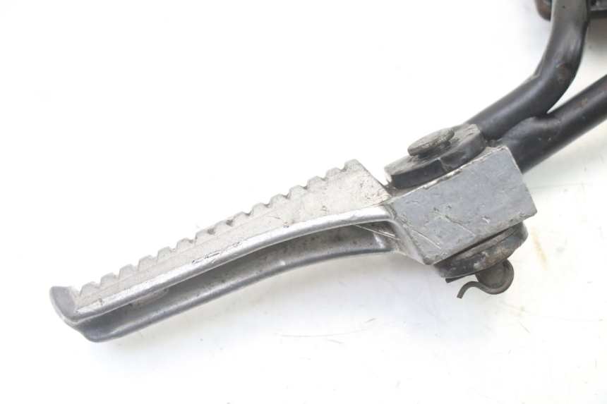 photo de REAR RIGHT FOOTREST MOUNT GILERA STALKER 50 (1997 - 2005) - Component detail