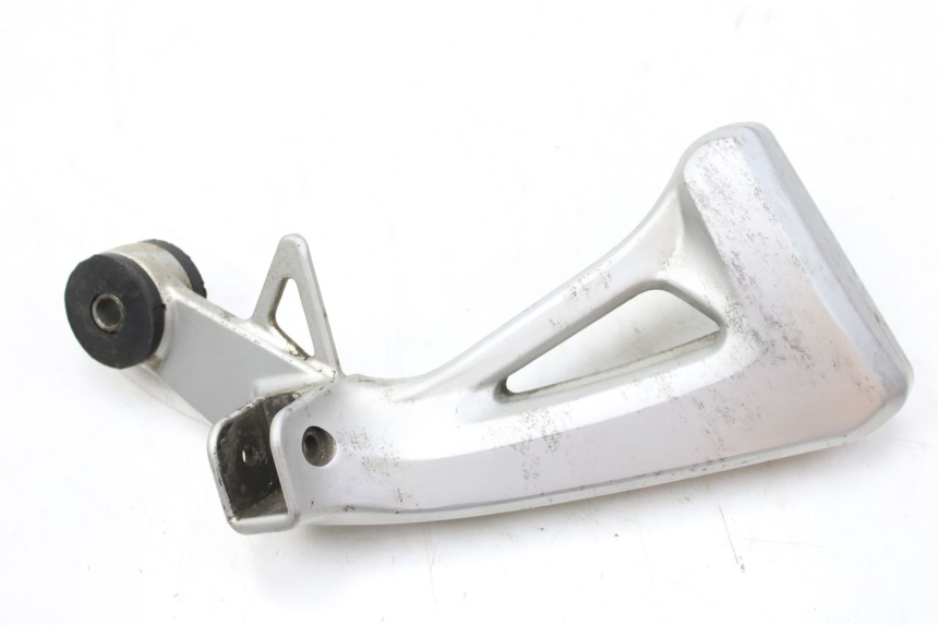 photo de RIGHT REAR FOOTREST MOUNTING PLATE SUZUKI SV S 650 (1999 - 2002) - Main view