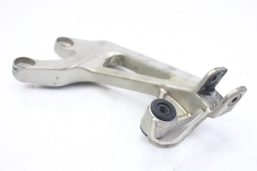 photo de RIGHT REAR FOOTREST MOUNTING PLATE HONDA VFR FI RC46 800 (1998 - 2001) - Zoom on usage condition