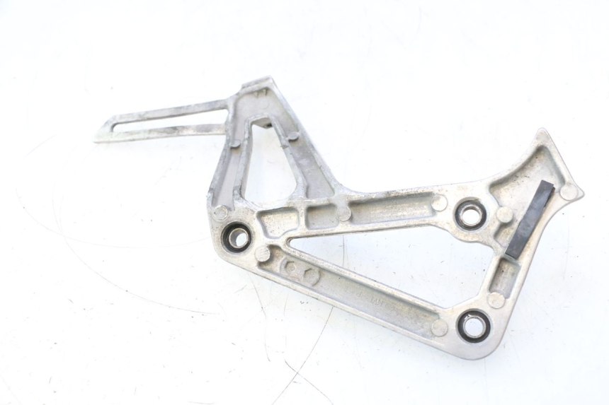 photo de REAR RIGHT FOOTREST MOUNT HONDA XRV AFRICA TWIN 750 (1990 - 1992) - Zoom on usage condition