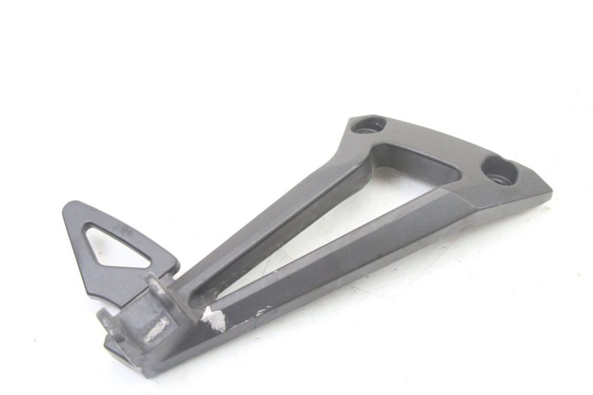 photo de REAR RIGHT FOOTREST MOUNT YAMAHA FZ6 FAZER S2 600 (2007 - 2011) - Main view