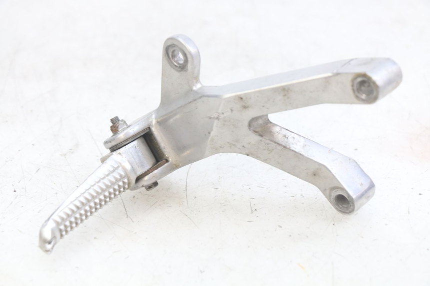 photo de RIGHT REAR FOOTREST MOUNTING PLATE YAMAHA YZF R THUNDERCAT 600 (1996 - 2003) - Main view