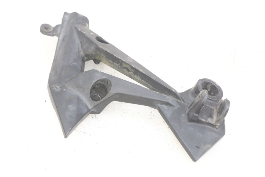 photo de RIGHT REAR FOOTREST MOUNTING PLATE KAWASAKI Z 750 (2007 - 2013) - Technical close-up