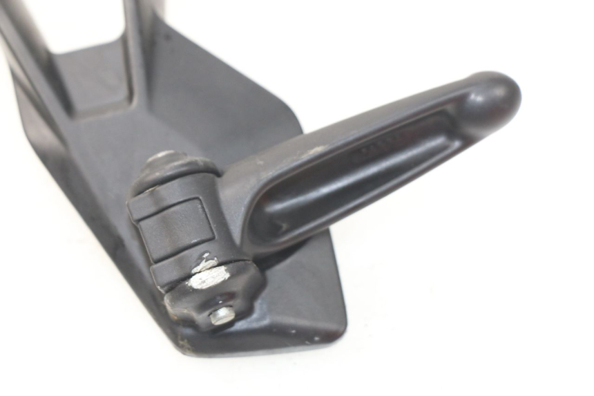 photo de REAR LEFT FOOTREST MOUNT MV AGUSTA BRUTALE R WALLY 910 (2008 - 2008) - Alternative perspective