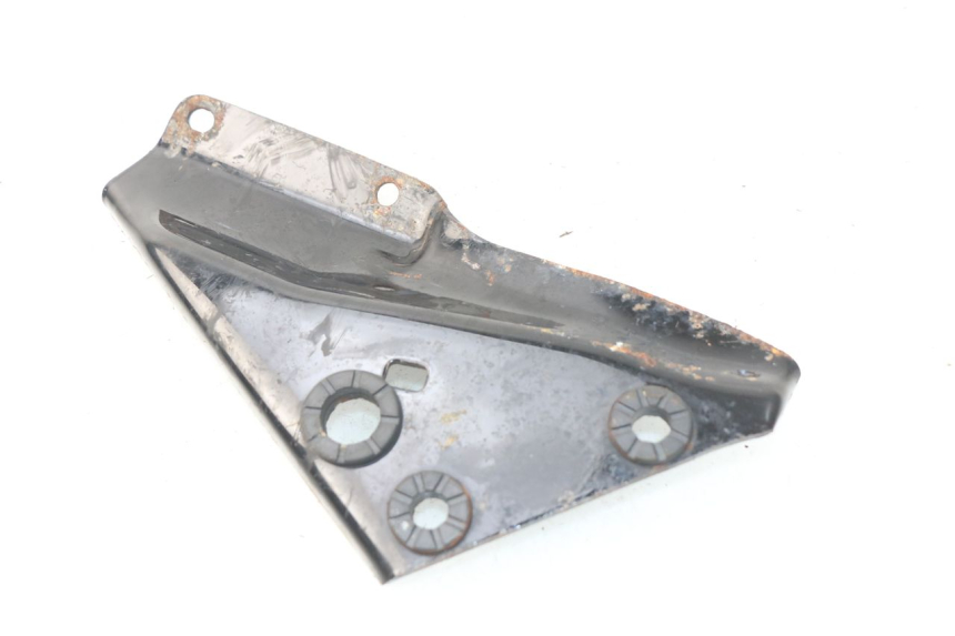 photo de REAR LEFT FOOTREST MOUNT HONDA CA REBEL 125 (1995 - 2001) - Zoom on usage condition