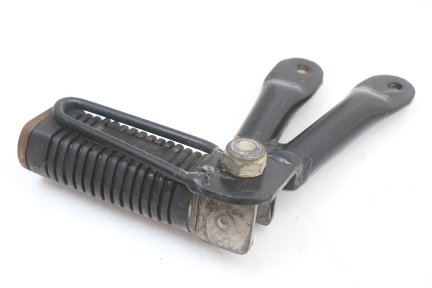 photo de REAR LEFT FOOTREST MOUNT SHERCO CITY CORP 125 (2003 - 2007) - Zoom on usage condition