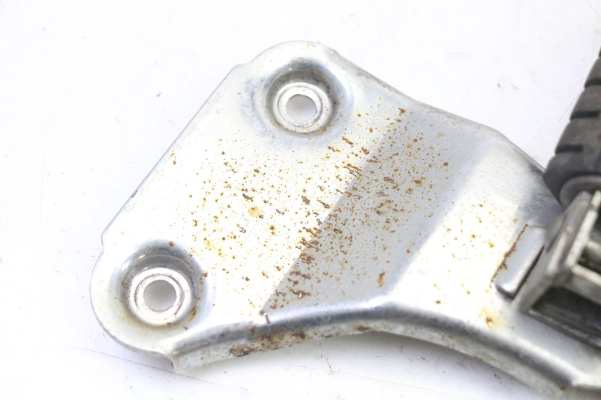 photo de REAR LEFT FOOTREST MOUNT APRILIA CLASSIC 125 (1995 - 2001) - Component detail
