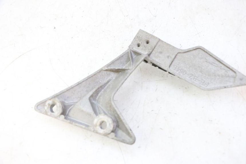 photo de REAR LEFT FOOTREST MOUNT STAHO FH 50 (2018 - 2019) - Alternative perspective