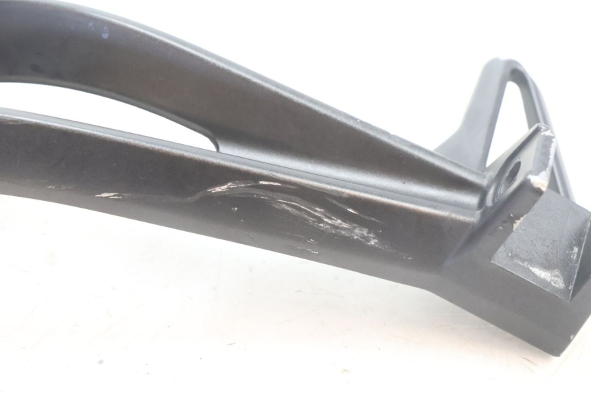 photo de REAR LEFT FOOTREST MOUNT YAMAHA FZ8 800 (2010 - 2016) - Component detail