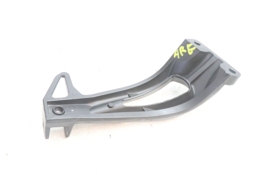 photo de REAR LEFT FOOTREST MOUNT YAMAHA FZ8 800 (2010 - 2016) - Checked used part