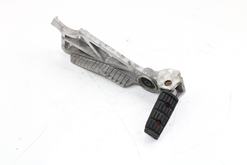 photo de REAR LEFT FOOTREST MOUNT YAMAHA FZX FAZER 750 (1987 - 1998) - Component detail