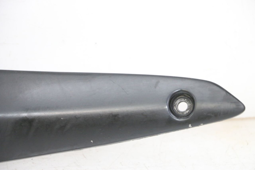 photo de REAR LEFT FOOTREST MOUNT GILERA NEXUS 300 (2008 - 2013) - Markings and original references