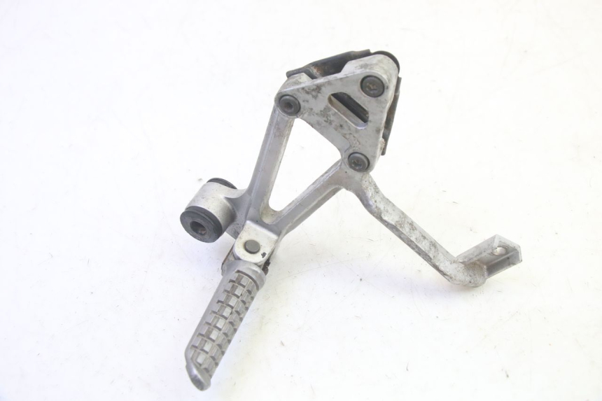 photo de LEFT REAR FOOTPEG BRACKET KAWASAKI GPX R WARBIRD 600 (1988 - 1993) - Main view