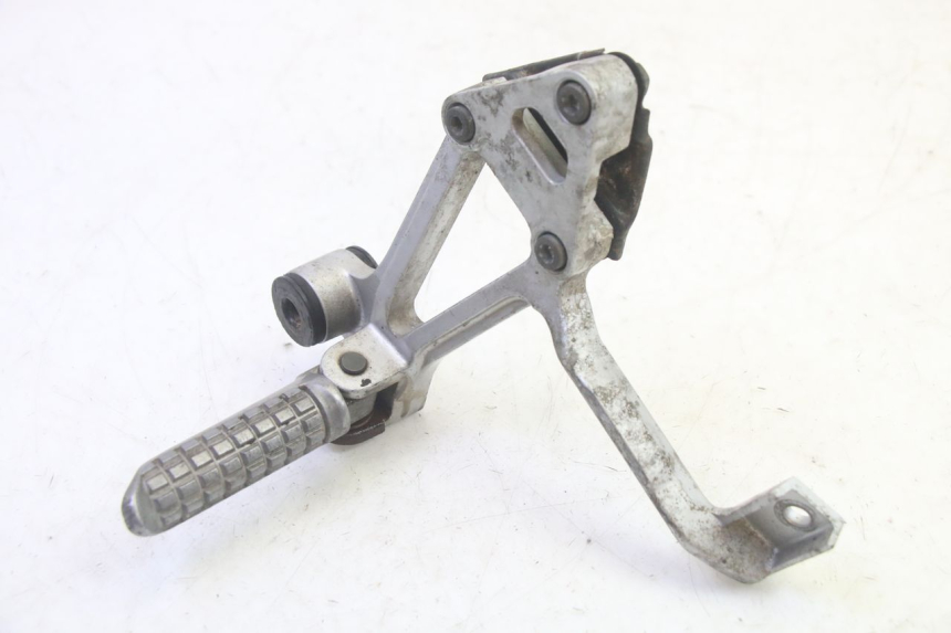 photo de LEFT REAR FOOTPEG BRACKET KAWASAKI GPX R WARBIRD 600 (1988 - 1993) - Component detail