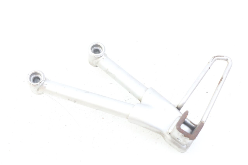 photo de LEFT REAR FOOTREST MOUNT SUZUKI GSF S BANDIT 600 (2000 - 2004) - Main view