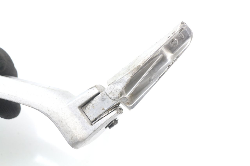 photo de REAR LEFT FOOTREST MOUNT SUZUKI GSX-R GSXR 600 (2008 - 2010) - Component detail