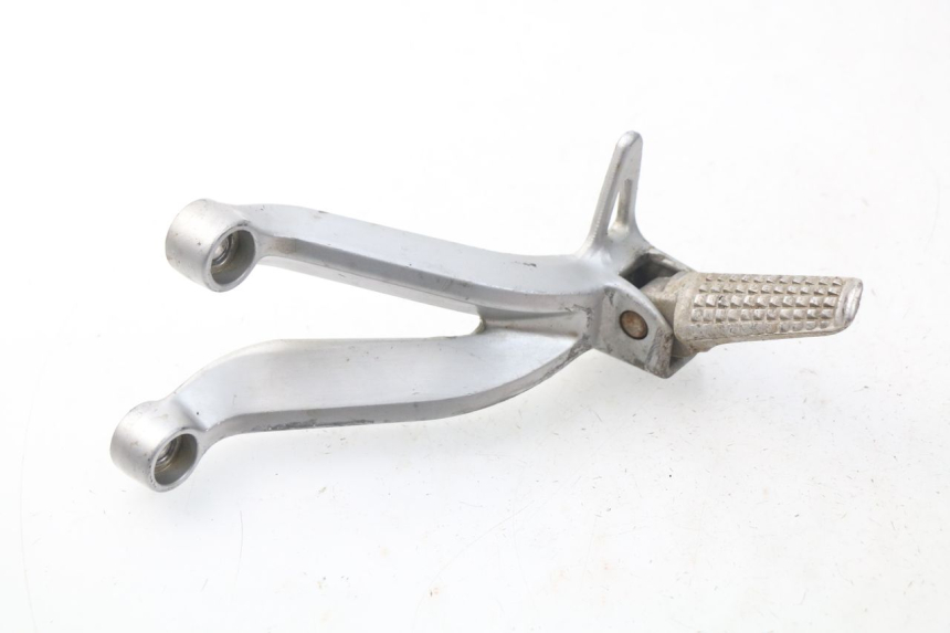 photo de REAR LEFT FOOTREST MOUNT SUZUKI GSX-R GSXR 600 (2001 - 2003) - Alternative perspective