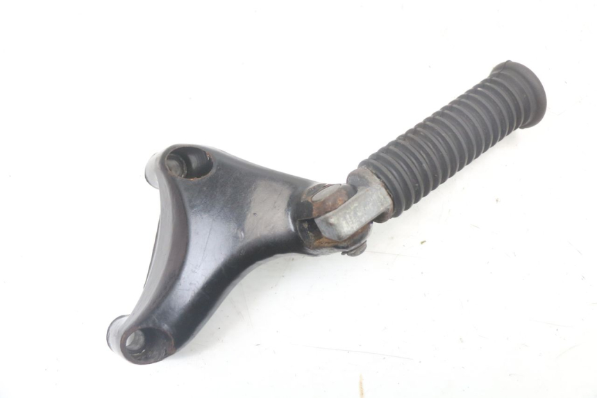 photo de REAR LEFT FOOTREST MOUNT HARLEY DAVIDSON SPORTSTER XL CUSTOM 883 (1999 - 2006) - Main view