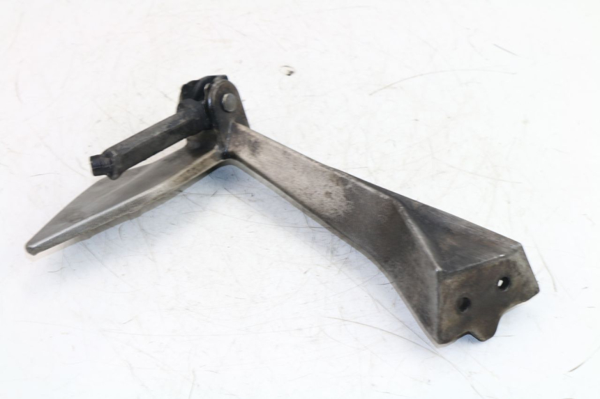 photo de REAR LEFT FOOTREST MOUNT KTM DUKE 390 (2013 - 2017) - Checked used part
