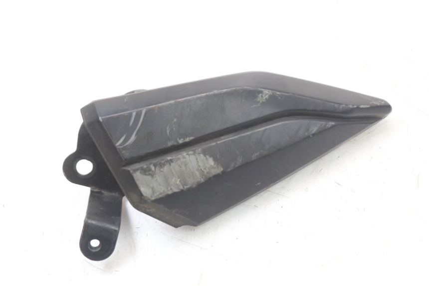 photo de REAR LEFT FOOTREST MOUNT PEUGEOT BELVILLE 125 (2017 - 2021) - Main view