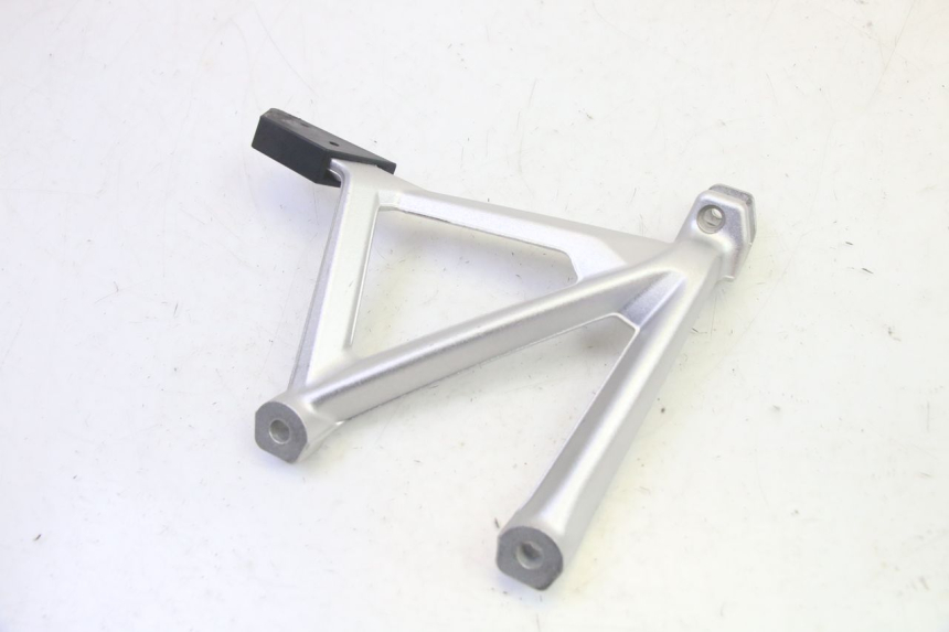 photo de REAR LEFT FOOTREST MOUNT BMW R GS 1250 (2021 - 2024) - Component detail