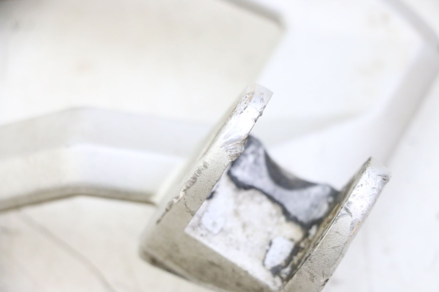 photo de REAR LEFT FOOTREST MOUNT KTM SUPERENDURO R 950 (2005 - 2009) - Component detail