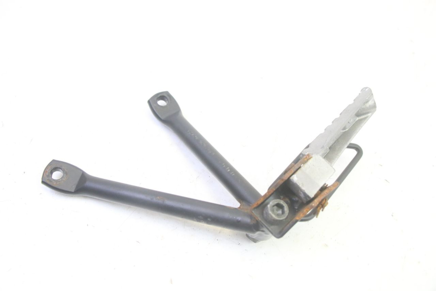 photo de REAR LEFT FOOTREST MOUNT KSR TR SM 50 (2015 - 2018) - Zoom on usage condition