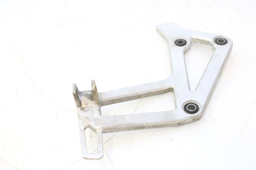 photo de REAR LEFT FOOTREST MOUNT HONDA XRV AFRICA TWIN 750 (1990 - 1992) - Fixing points details