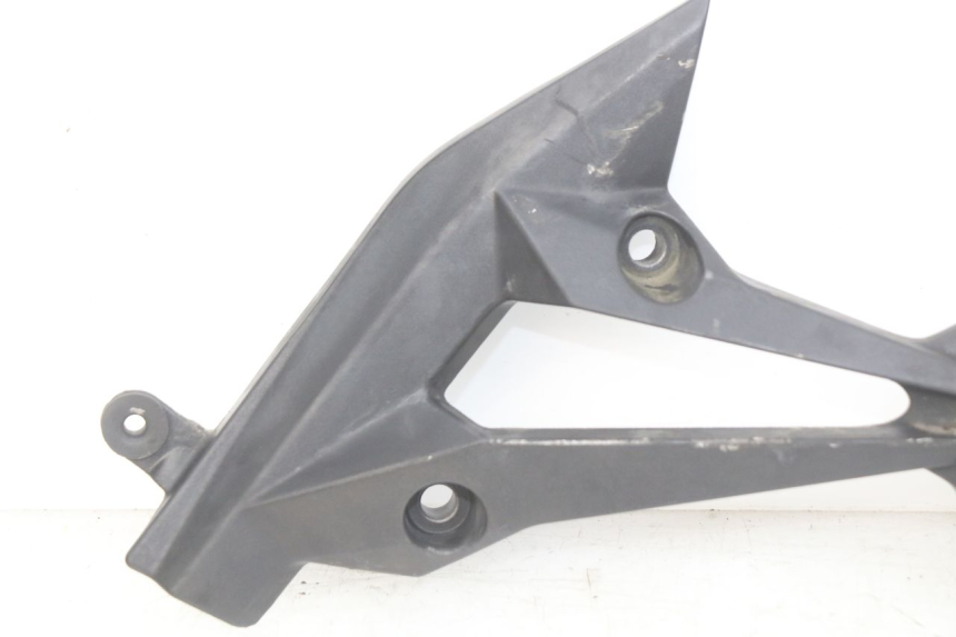 photo de LEFT REAR FOOTREST BRACKET KAWASAKI Z 750 (2007 - 2013) - Product overview
