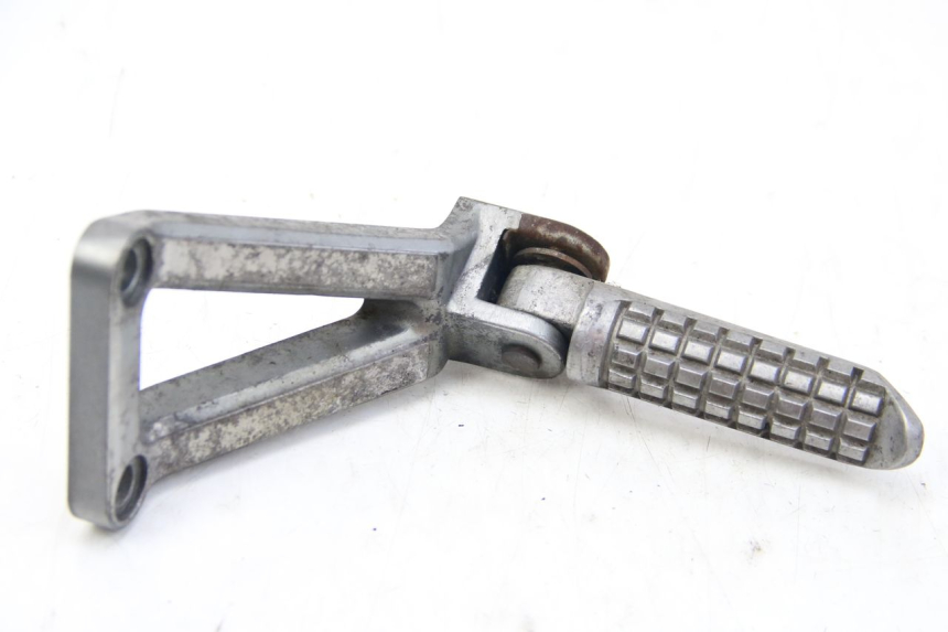 photo de LEFT REAR FOOTREST MOUNT KAWASAKI ZX-6R ZX6R 600 (1995 - 1997) - Main view