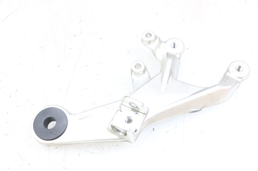 photo de FRONT RIGHT FOOTREST MOUNT BMW S RR ABS S1000RR 1000 (2015 - 2018) - Main view