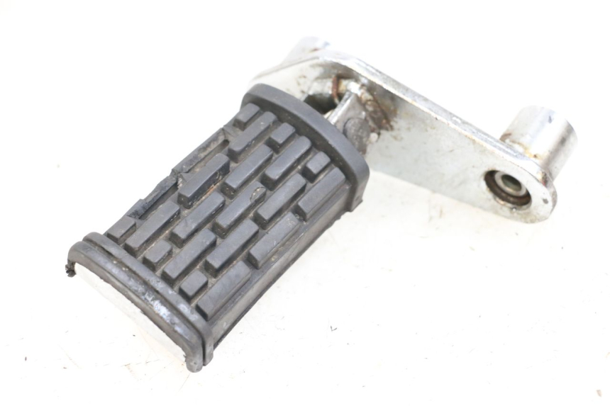 photo de FRONT RIGHT FOOTREST MOUNT APRILIA CLASSIC 125 (1995 - 2001) - Main view