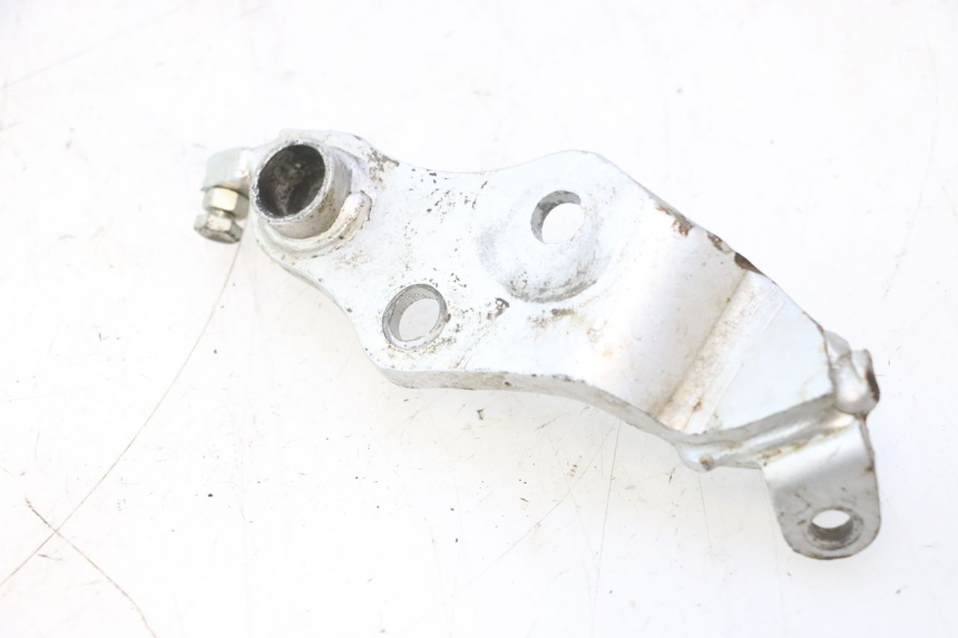 photo de FRONT RIGHT FOOTREST MOUNT HONDA CRF CR-F 125 (2020 - 2021) - Component detail