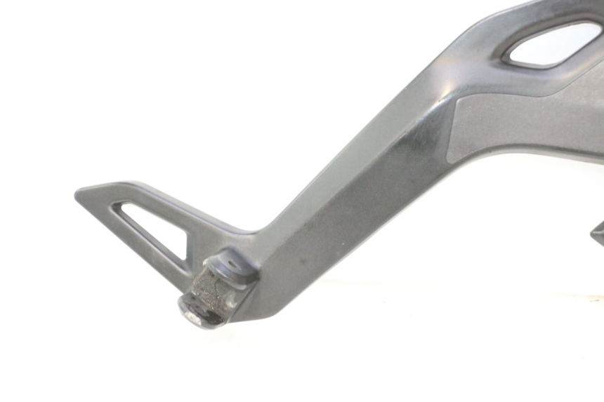 photo de FRONT RIGHT FOOTREST MOUNT KAWASAKI ER-6 ER6 F ABS 650 (2012 - 2016) - Checked used part