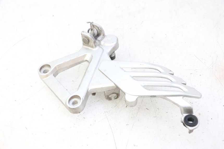 photo de FRONT RIGHT FOOTREST MOUNT STAHO FH 50 (2018 - 2019) - Product overview