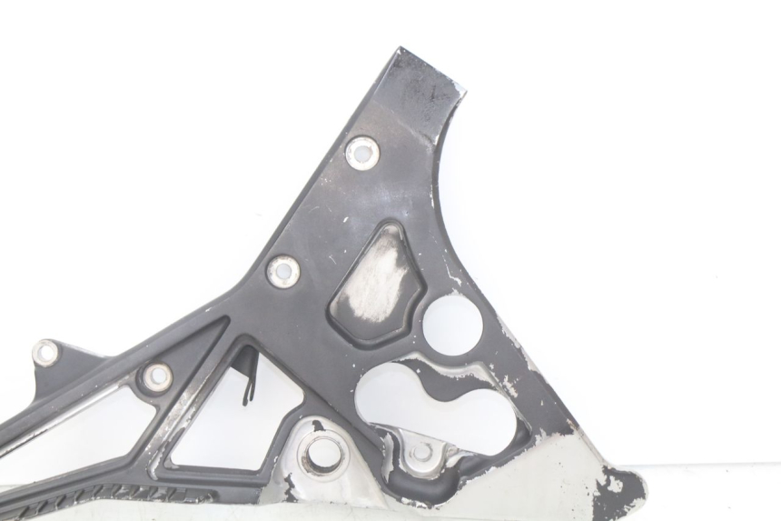photo de RIGHT FRONT FOOTREST BRACKET YAMAHA FJ 3CX 1200 (1986 - 1996) - Technical close-up