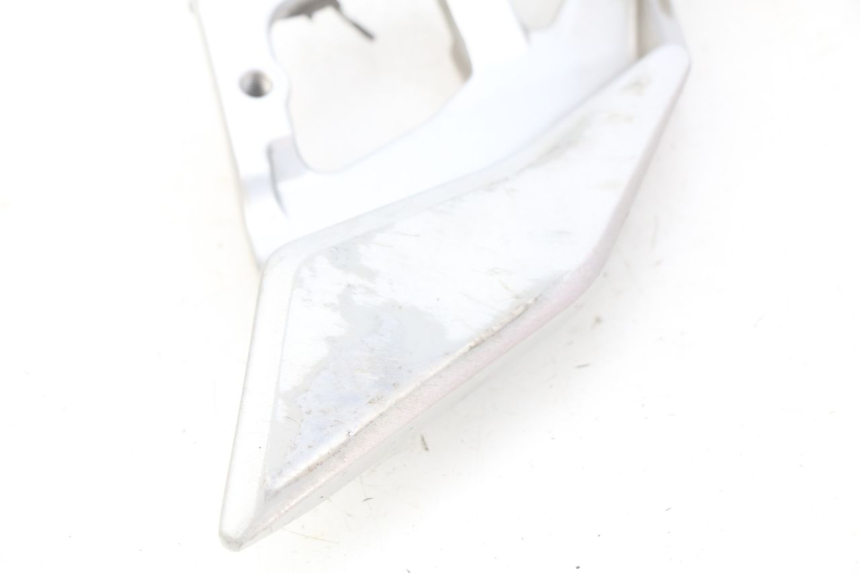 photo de RIGHT FRONT FOOTREST BRACKET YAMAHA FJR ABS 1300 (2016 - 2020) - Technical close-up