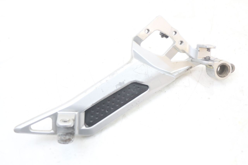 photo de FRONT RIGHT FOOTREST MOUNTING PLATE YAMAHA FJR ABS 1300 (2006 - 2012) - Main view