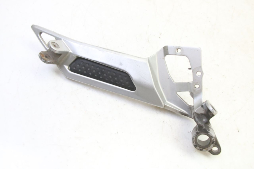 photo de FRONT RIGHT FOOTREST MOUNTING PLATE YAMAHA FJR ABS 1300 (2006 - 2012) - Main view