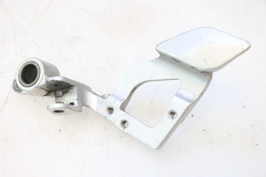 photo de FRONT RIGHT FOOTREST MOUNT YAMAHA FJR 1300 (2001 - 2005) - Main view